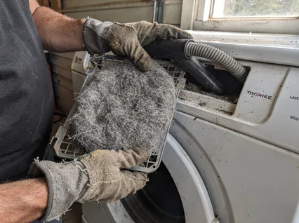 Cleaning Dryer Lint Trap service in Richmond Heights, OH